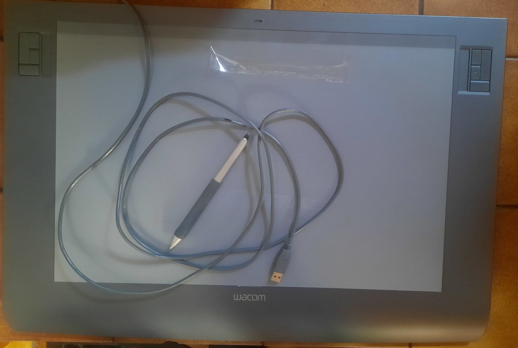 Wacom Tablettes PC: Écran tactile Wacom Intuos 3 – D'occasion à Préverenges par mam_629h 1