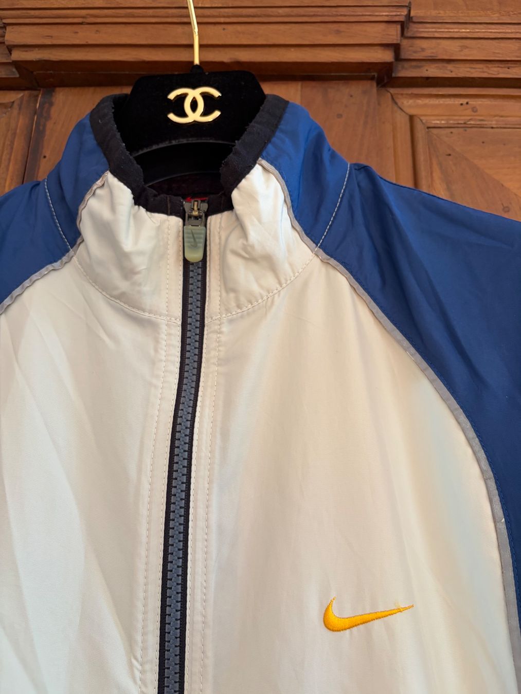 Nike Gilets: NIKE Weste  Gr. M  Zustand: Perfect – D'occasion à Interlaken par Bona55 9