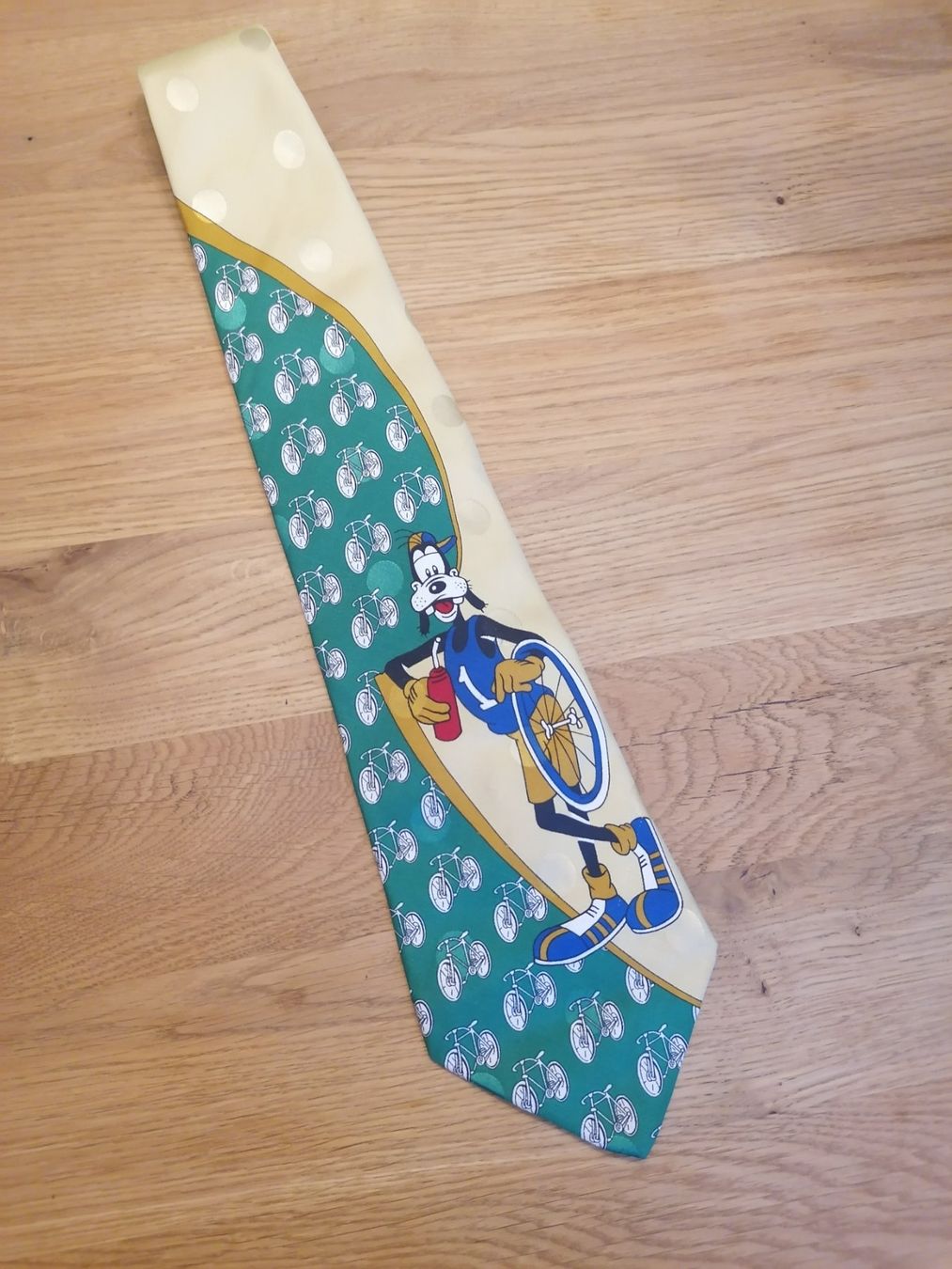 Disney Cravatte: Disney Goofy Krawatte , Polyester - Nr.92 – Usato da Basel venduto da vintagecollector