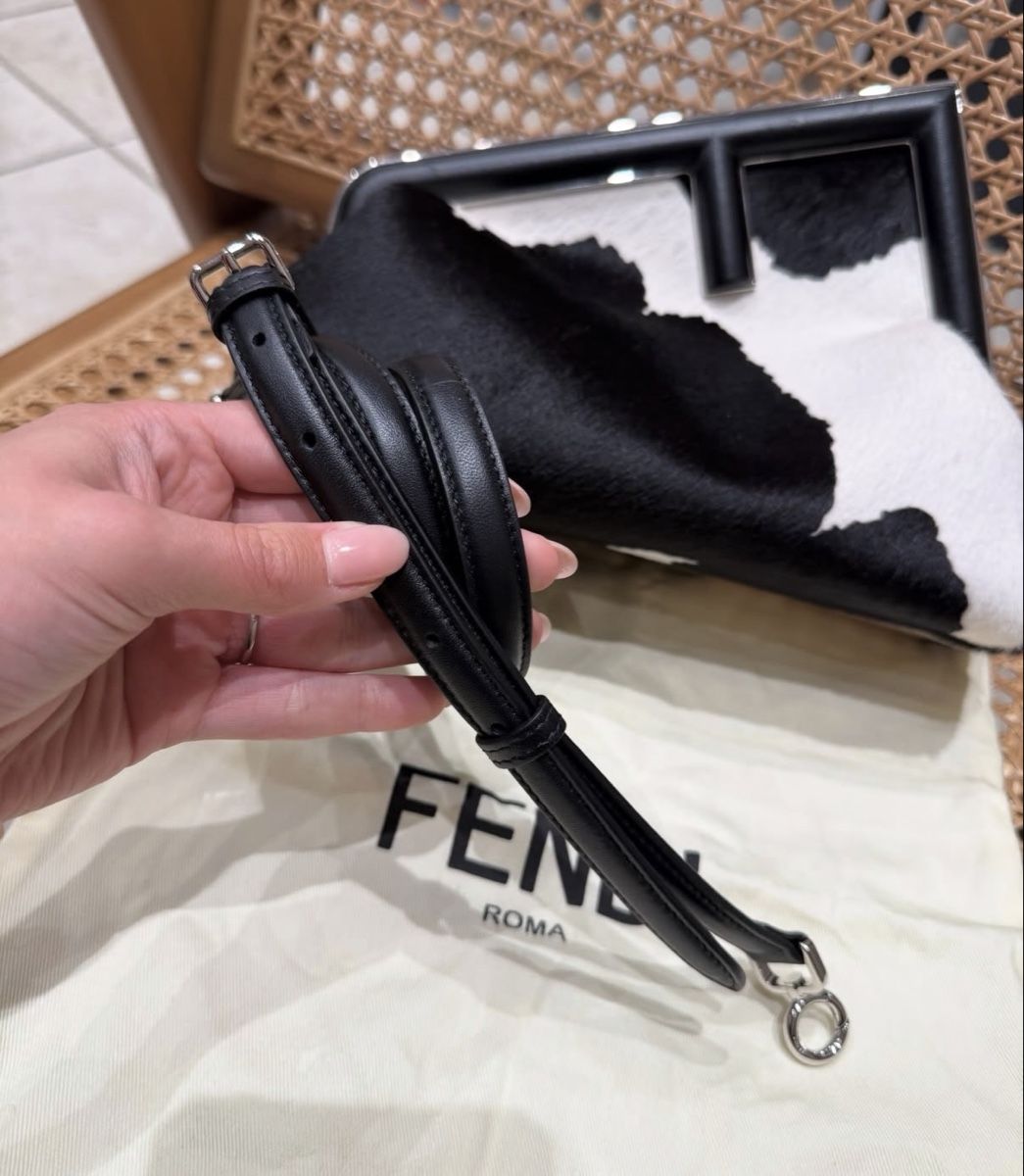Fendi Sacs femmes: Fendi first Midi bag – D'occasion à Lausanne par LadyGSx 7
