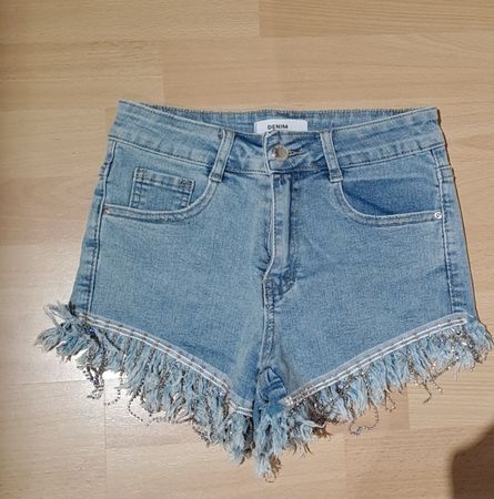 Denim Shorts Chicorée gr. XS mit Fransen