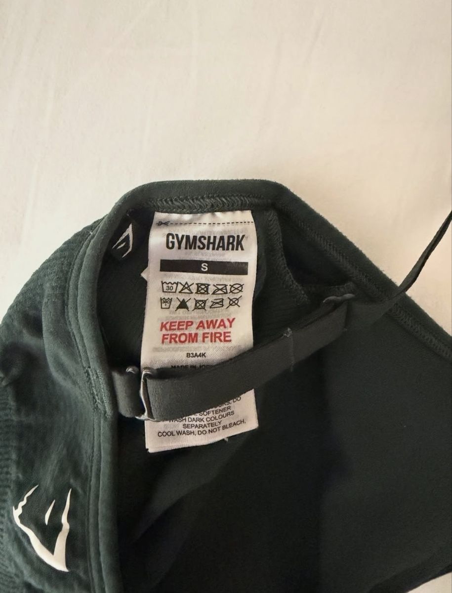 Gymshark Tops: Brassière Gymshark verte – Gebraucht aus Concise von Lae99 3