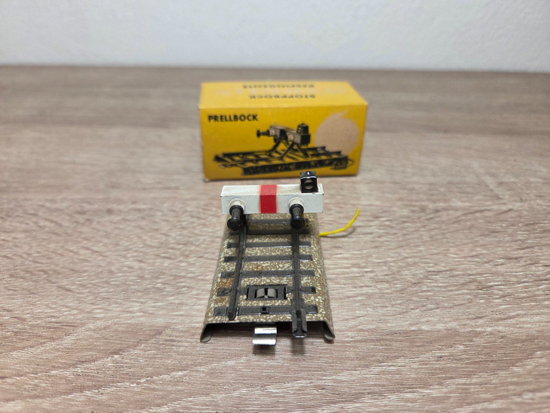 Märklin Modellini di ferrovie: Märklin 7191 Prellbock M H0 – Usato da St-Aubin-Sauges venduto da Lo_Go