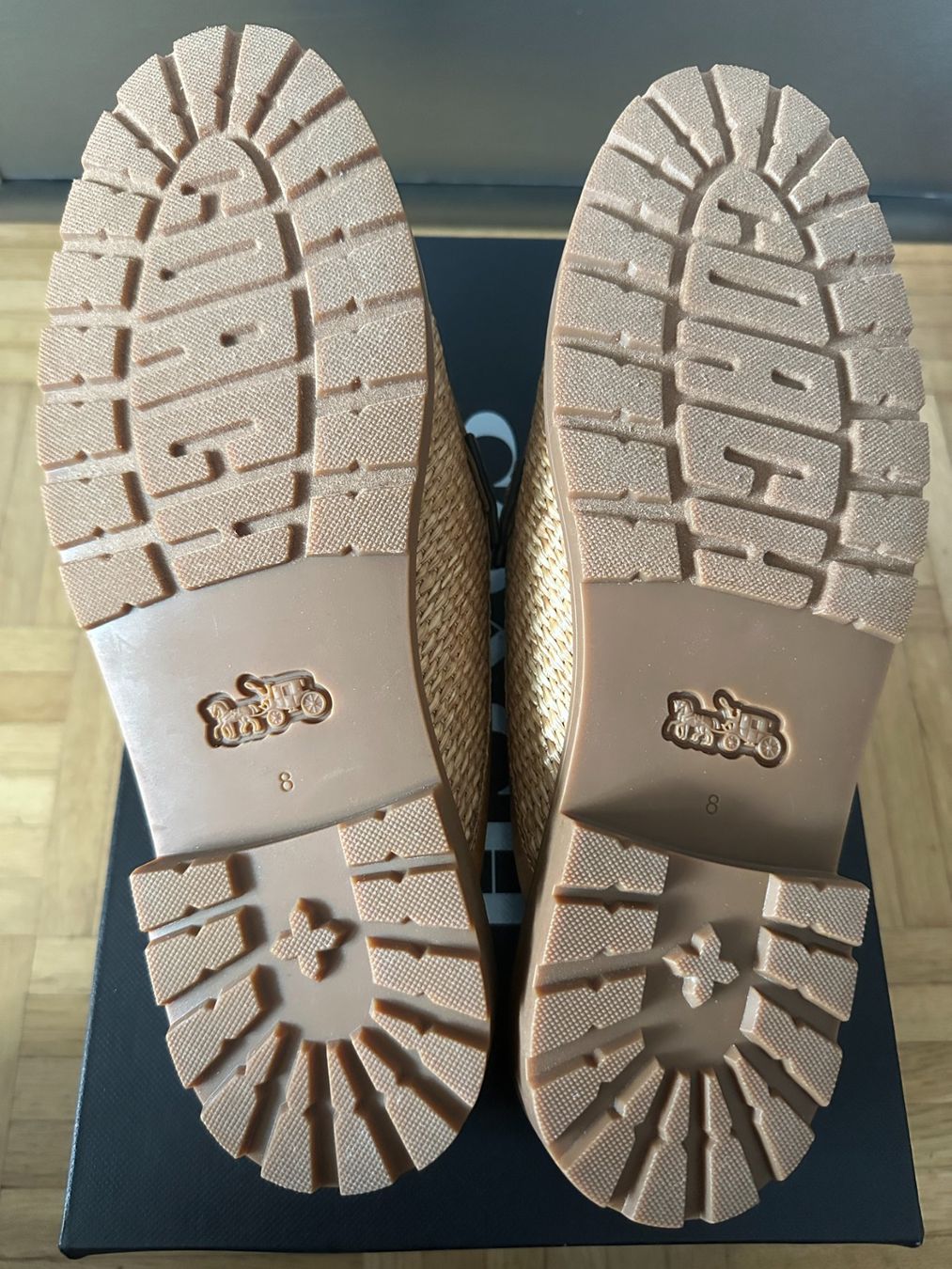 Coach Scarpe da donna: Coach Joecelyn Backless Loafer - Grösse EU38.5 / US8 – Nuovo e nell'imballaggio originale da St. Gallen venduto da zooma 4