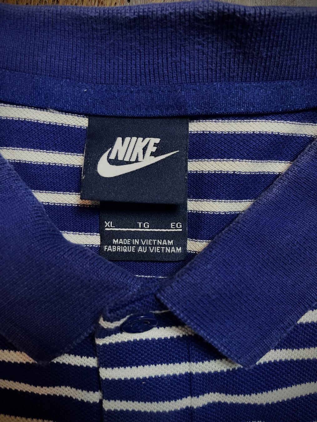 Nike Magliette Polo: Gestreiftes Nike Polo-Shirt – Nuovo (secondo la descrizione) da Lindau venduto da KT_Vintage 2