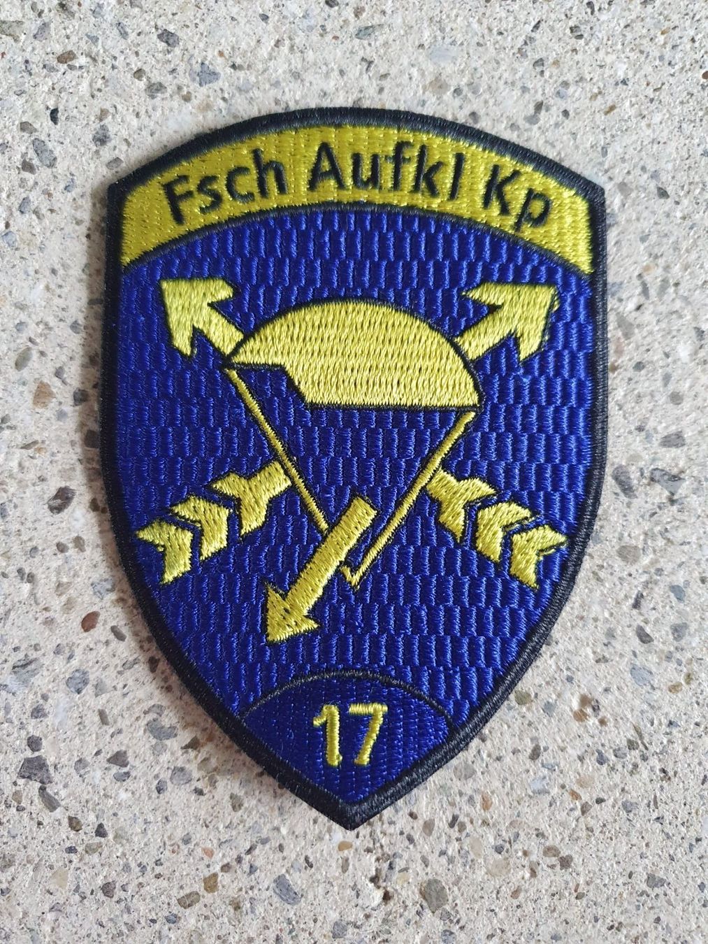 Schweizer Armee Placchette & Badge: *** Badge Fallschirmaufklärer 17 *** Rare*** – Nuovo e nell'imballaggio originale da Riedholz venduto da fr_sIruP