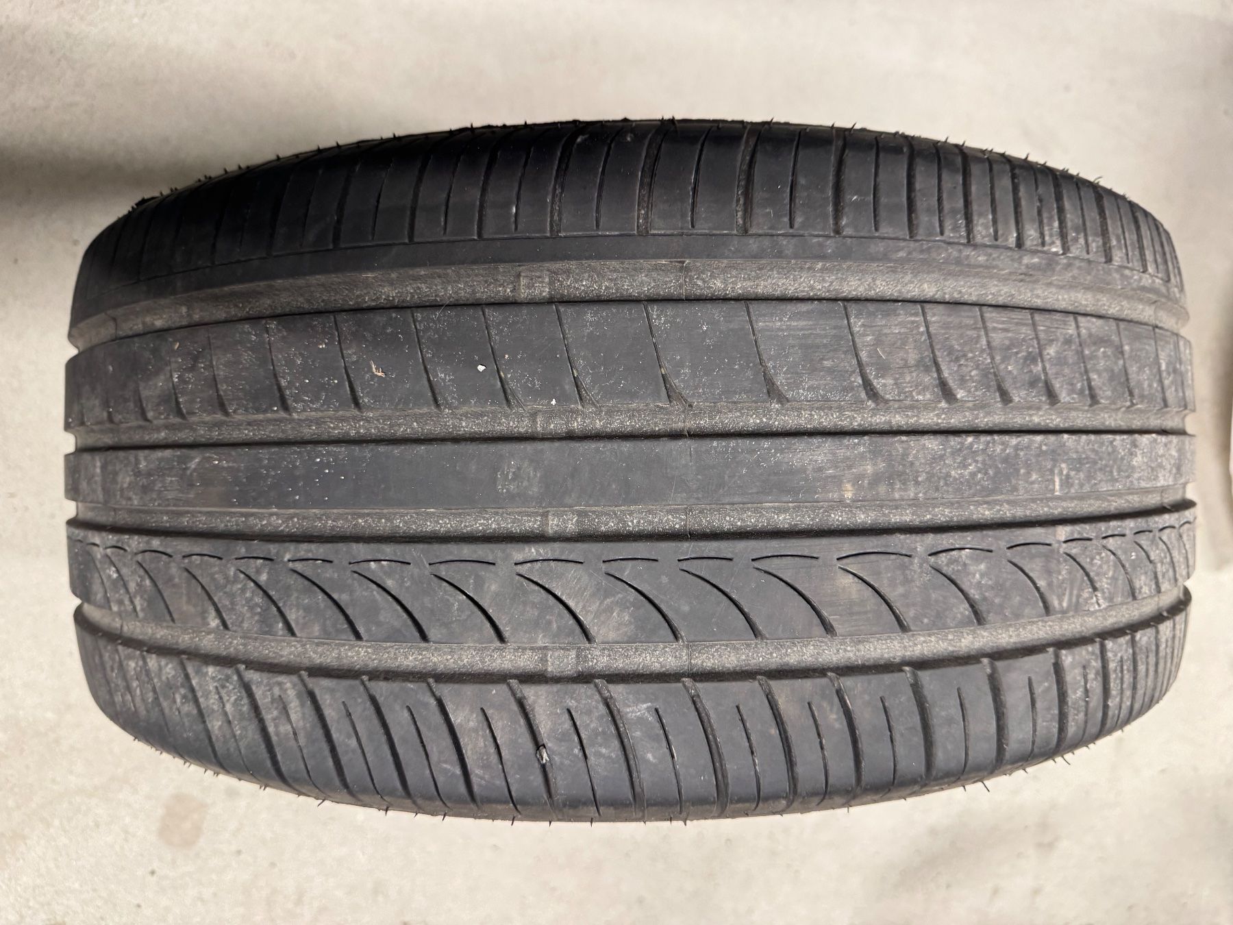 Pneumatici & Ruote complete: 2 Autoreifen 245/40ZR19 – Usato da Lachen SZ venduto da KvL