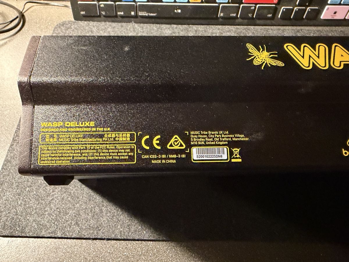 Behringer Instruments de musique: Behringer Wasp – D'occasion à fey par Caductilometre 2