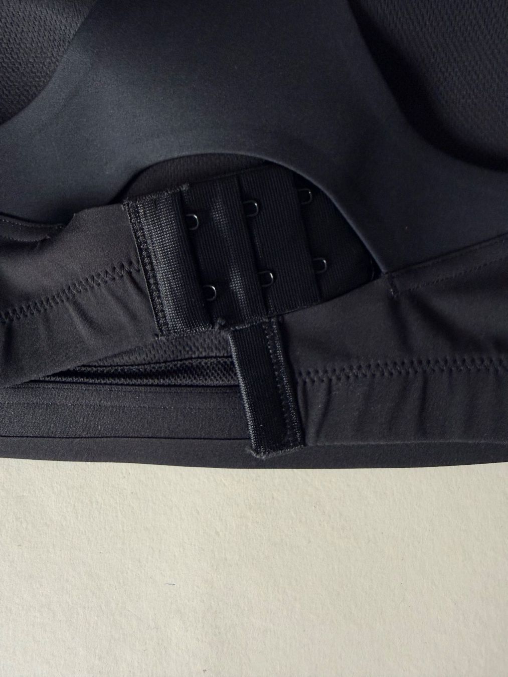 Chantelle Altra biancheria intima: Soft-BH, CHANTELLE, Grösse S, Farbe Schwarz – Nuovo e nell'imballaggio originale da Rudolfstetten venduto da gst_g7xl 7