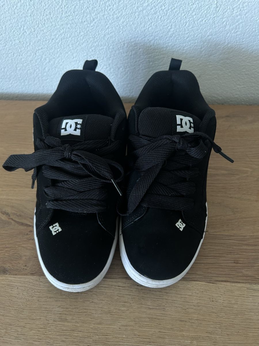 DC shoes Scarpe da donna: DC Shoes Graffik, Gr. 39  – Nuovo (secondo la descrizione) da Meilen venduto da kat_ky5n