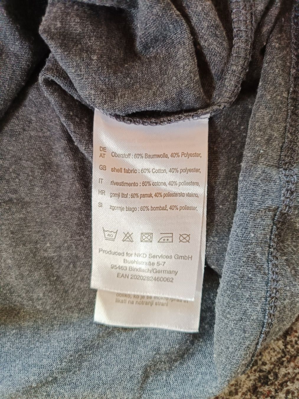 T-shirt: Top 56/58 – Usato da Bätterkinden venduto da Elefantenzoo 2