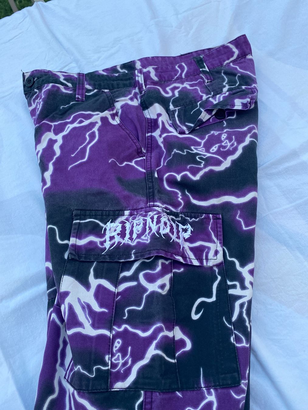 Ripndip Pantaloni: Pantalon RIPNDIP t. 32 – Nuovo (secondo la descrizione) da Lonay venduto da Ikoko 3