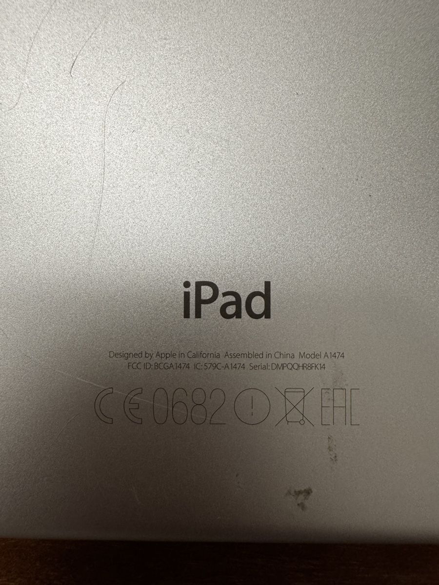 Apple Tablet PC: Ipad Air 1. Gen A1474 / 2013 – Usato da Hombrechtikon venduto da sz357 2