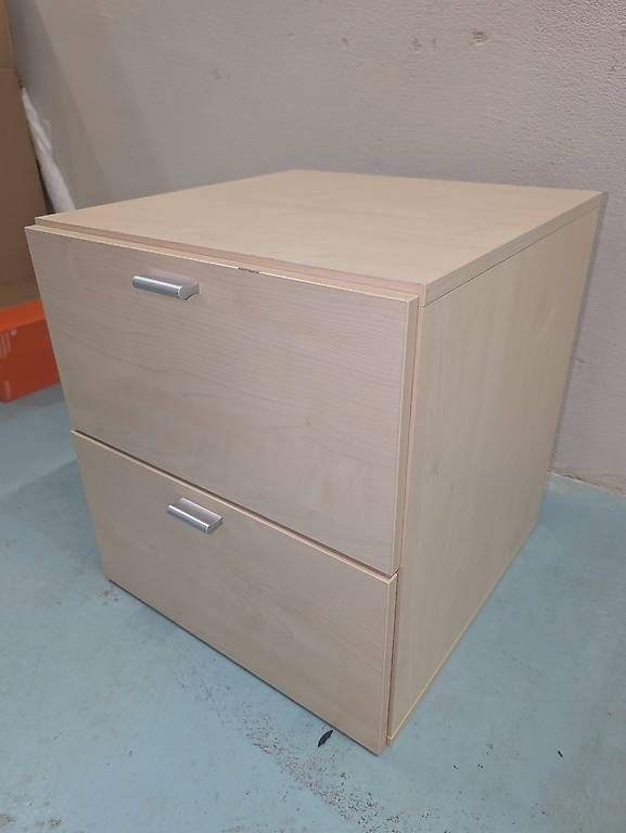 Nachttische: Nachttisch mit zwei Schubladen – Gebraucht aus Neuhausen von Mhmh 4