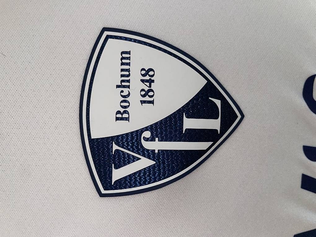Maillots de corps & Pantalons: VFL Bochum Trikot M – D'occasion à Mettmenstetten par ben_rrp2 1