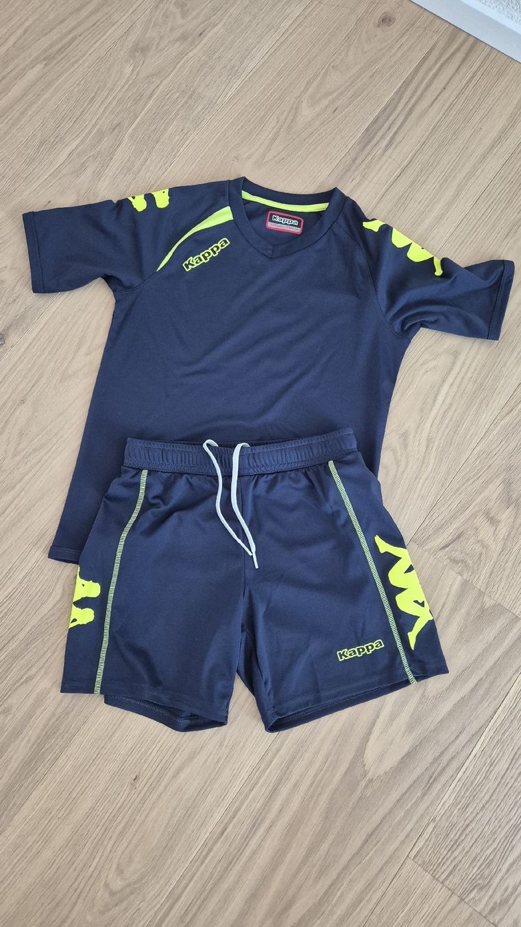 Kappa Scarpe, pantaloni & magliette da ginnastica: Kappa Sportset – Usato da Wittenbach venduto da Pirufa