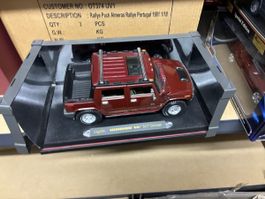 Maisto Hummer H2 SUT Concept rot 1:18