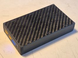 Powerbank Nitecore NP20000 Gen3 ultraleicht aus Karbon