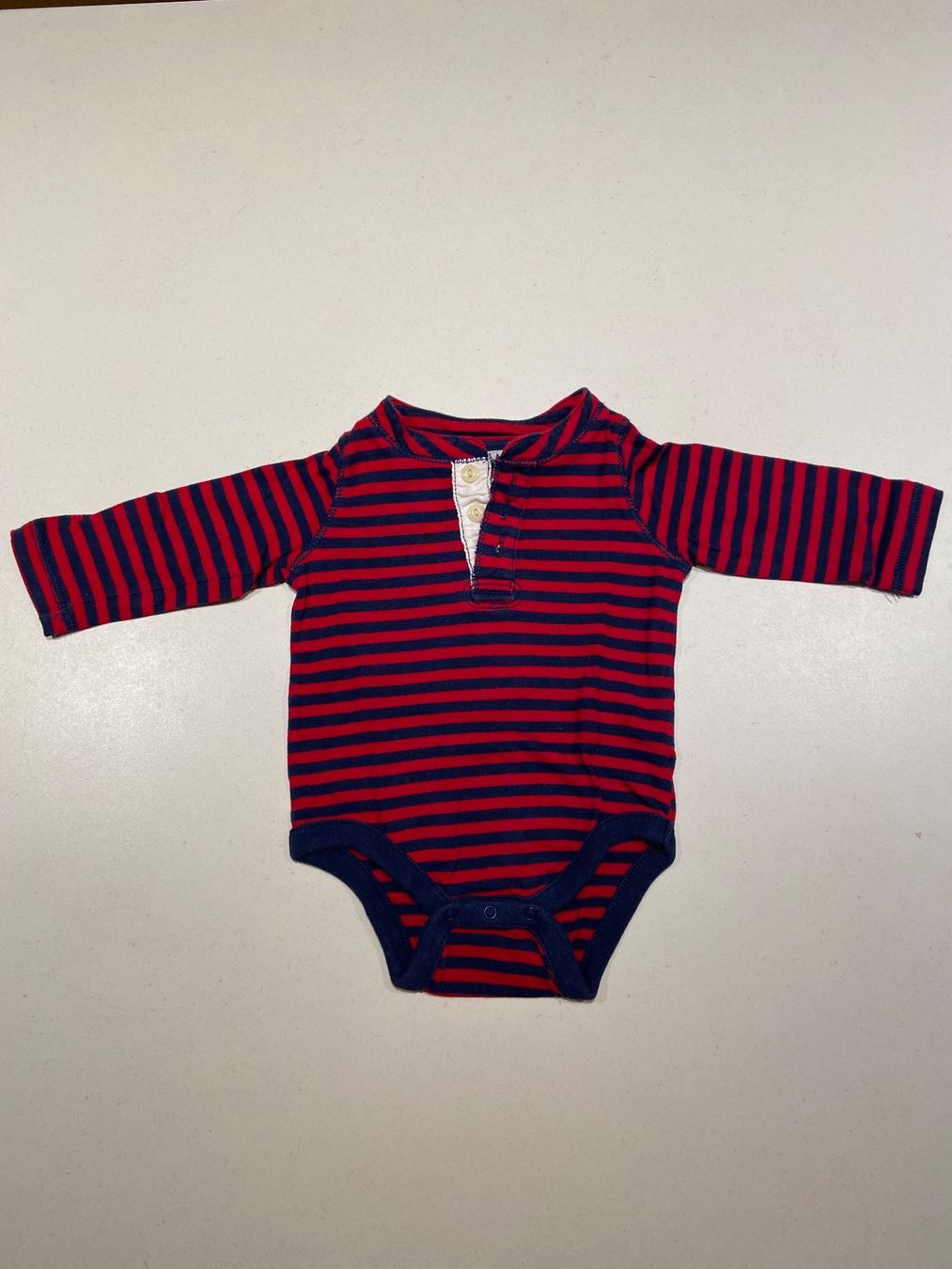 Gap Kleider & Röcke: GAP Baby Body 3-6 Monate – Gebraucht aus Felsberg von Riggel