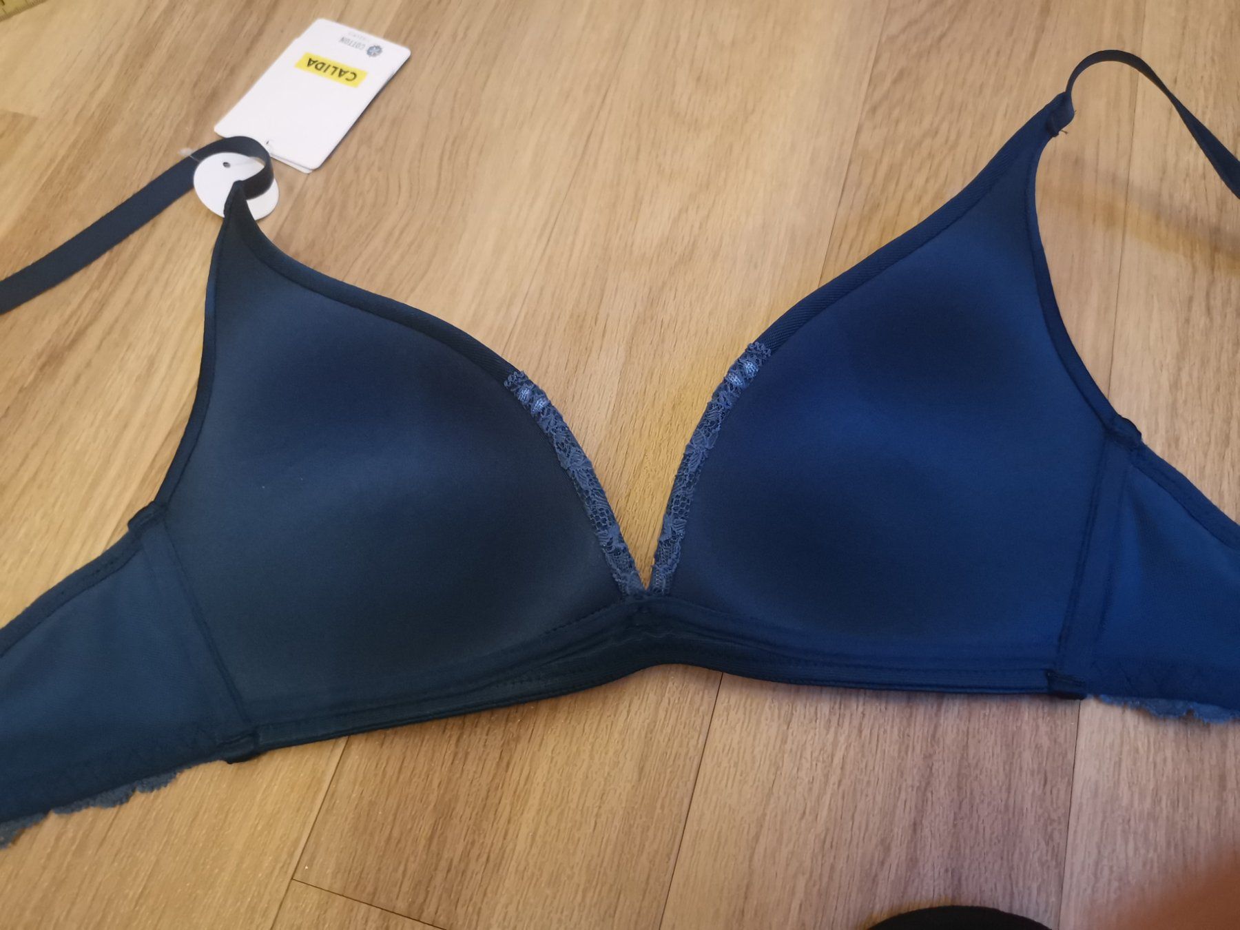 Calida Sonstige Unterwäsche: Neu!! / BH Calida 70B / türkis – Gebraucht aus Hergiswil NW von Angfri 4
