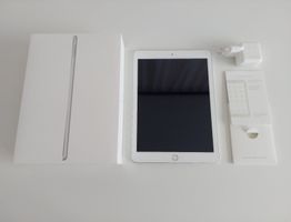 Apple iPad Wi-Fi , 5. Generation, 32 GB, Silver, Top-Zustand