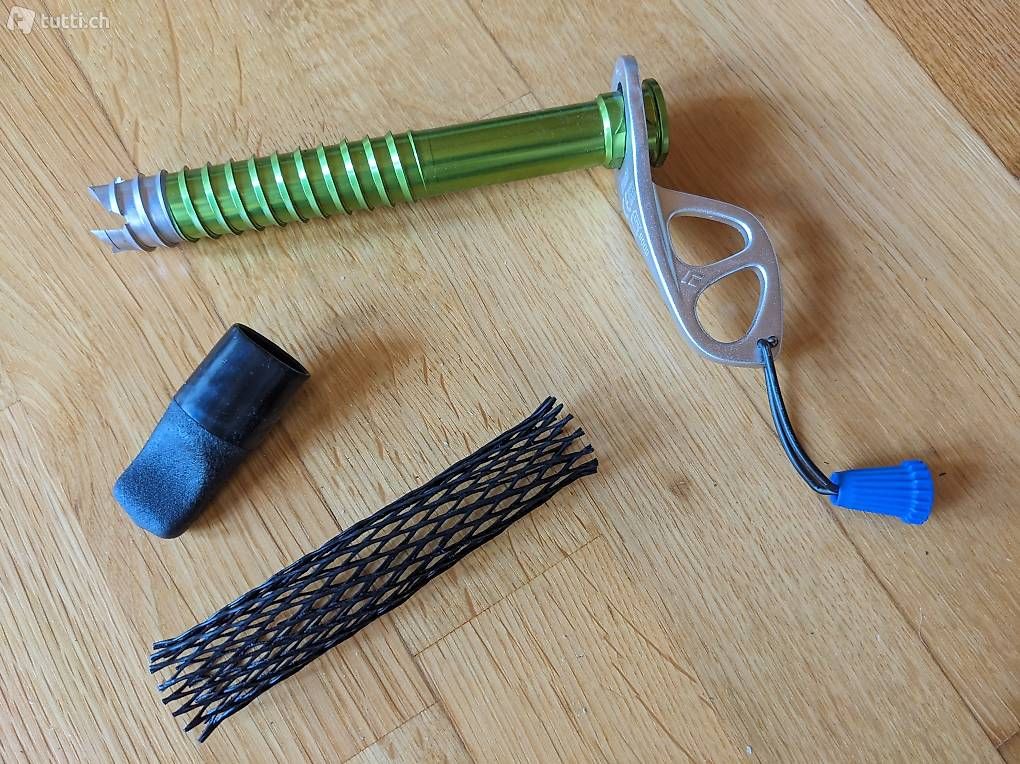 Attrezzatura da arrampicata: Black Diamond Ultralight Ice Screw Neu Gratisversand – Nuovo (secondo la descrizione) da Innertkirchen venduto da Flir