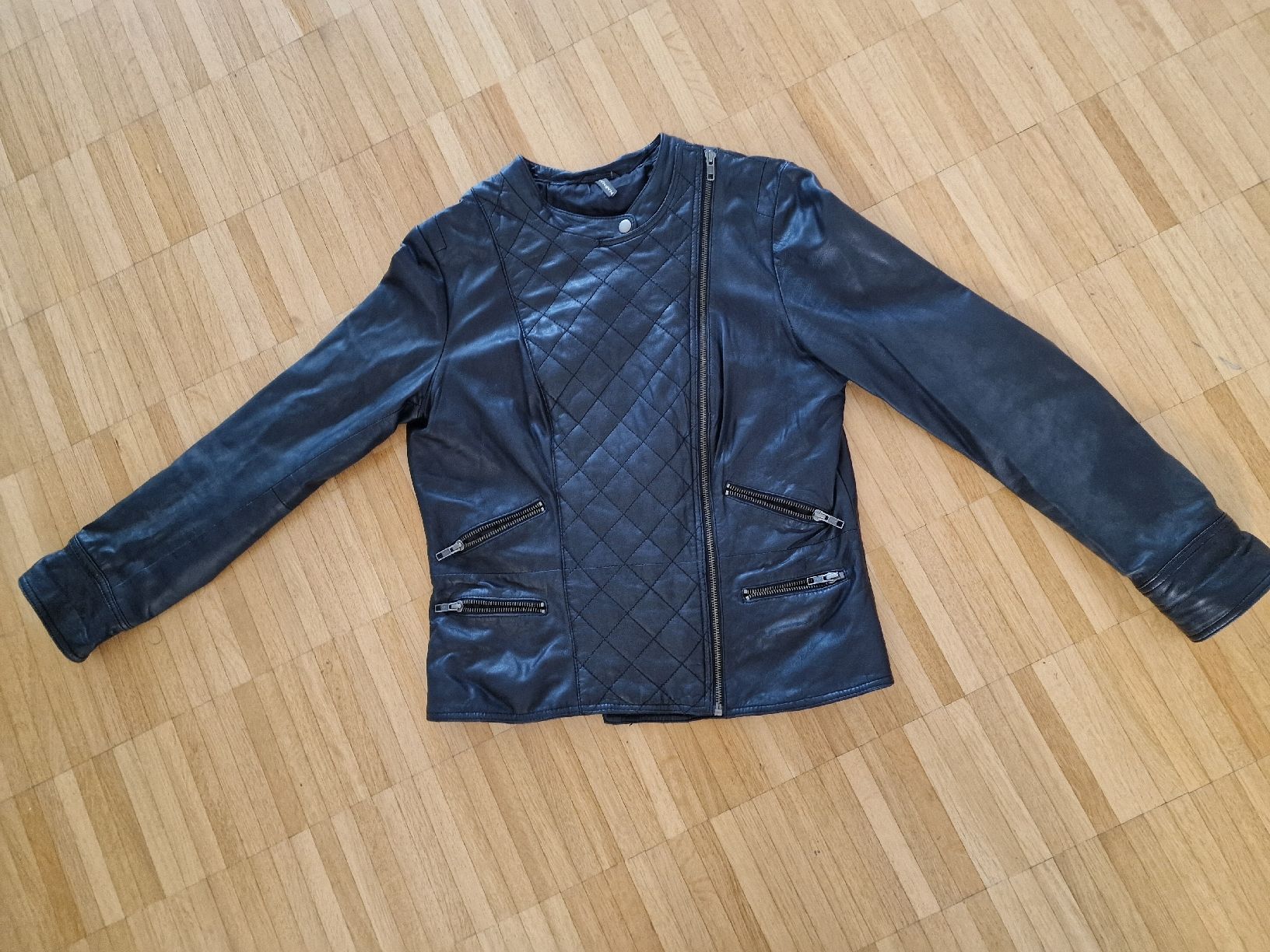 Nafnaf Jacken: Stylische Naf Naf Lederjacke  Grösse 40 – Gebraucht aus Laufenburg von megane1959 1