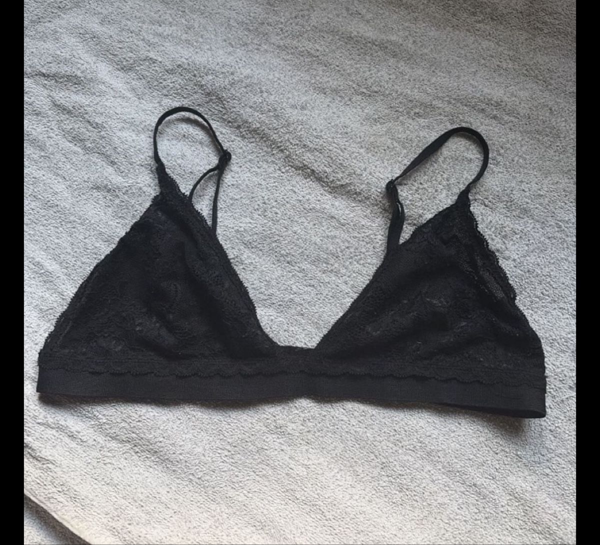 Tops: Bralette Spitze Schwarz Groesse M  – Gebraucht aus Opfershofen TG von dan_nxk8 2