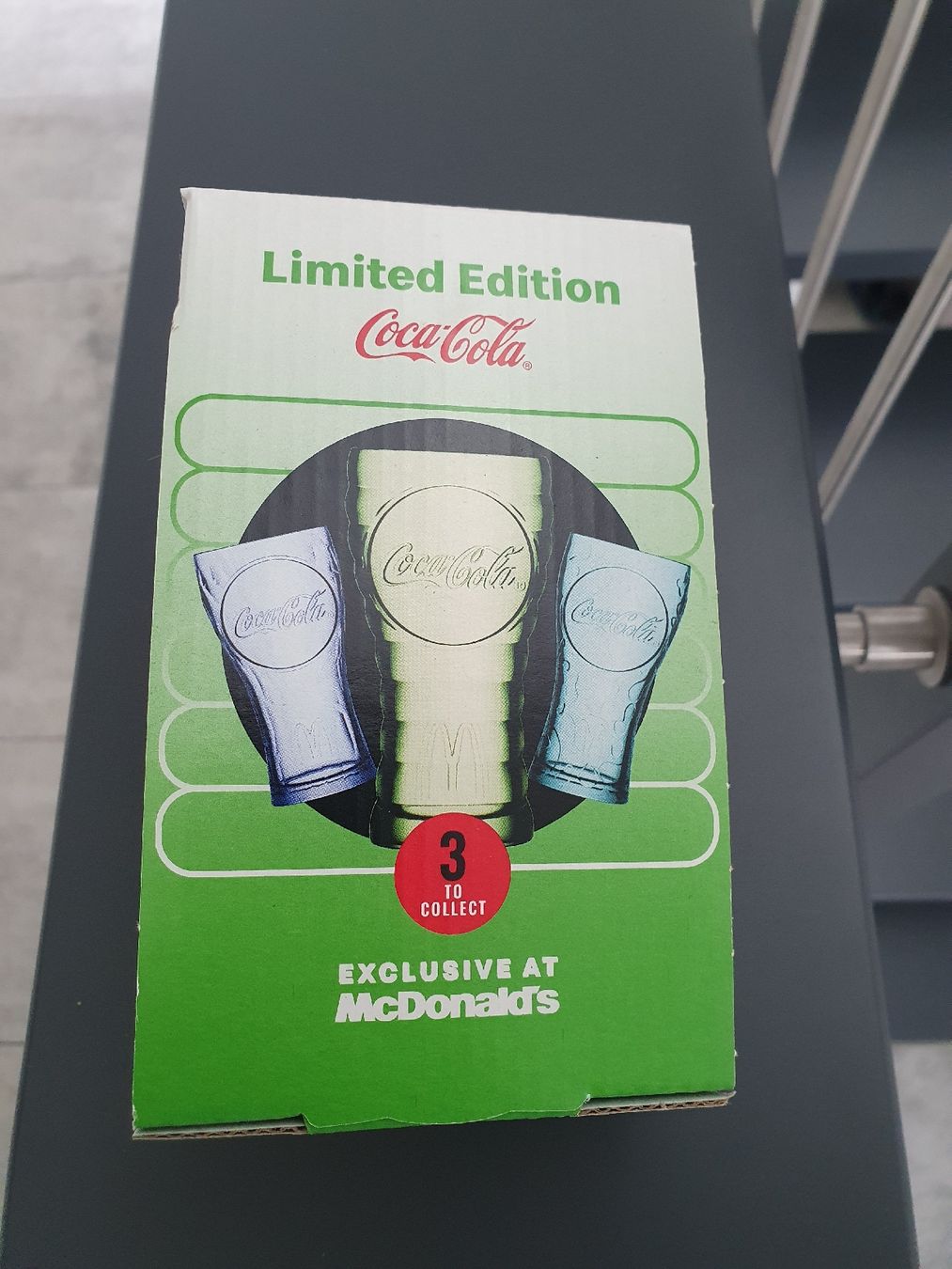 Coca-Cola Bicchieri: Verre  Coca-Cola " Green" Limited Edition 2026 McDo – Nuovo e nell'imballaggio originale da Le Noirmont venduto da Guiguiguette 1