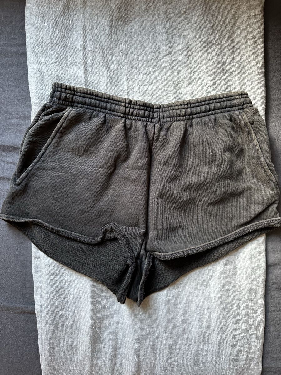 Hosen: Entire Studios Shorts black size M – Gebraucht aus Zürich von Haafaa