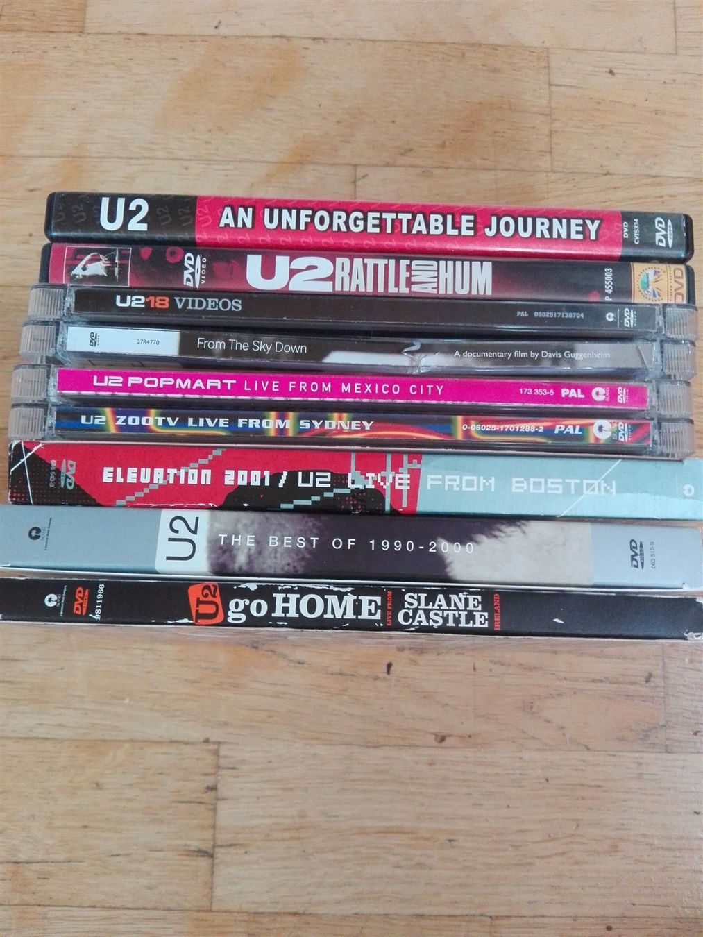 Tutti i DVDs: 9x (U2)  - DVD's (Packet) – Usato da St.Galllen venduto da elkaphone 4