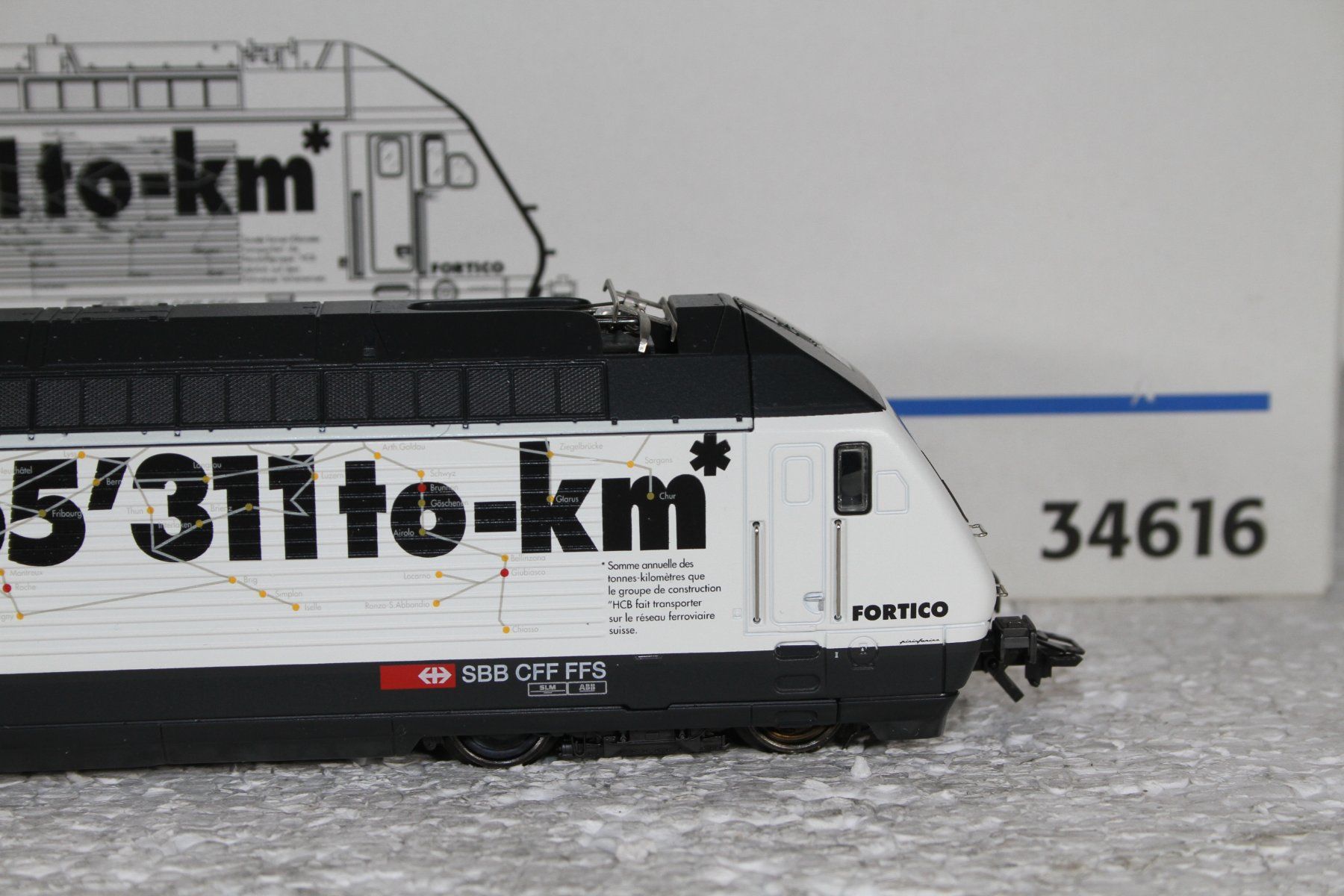 Märklin Modelleisenbahnen: Märklin 34616 SBB Re 460 014-4 HCB – Gebraucht aus Triesen von cor_62ts 2