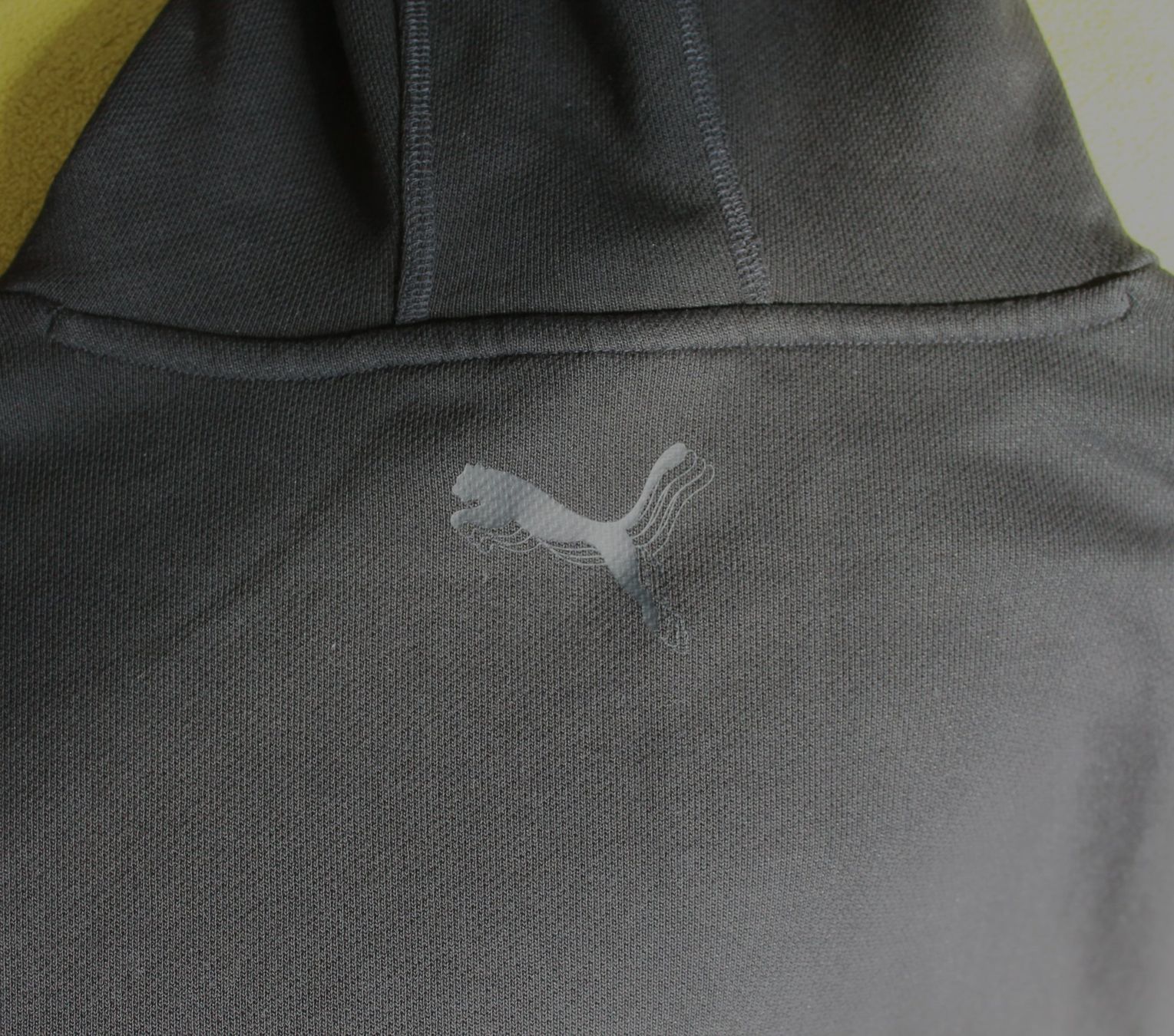Puma Pulls & Sweat-shirts: Pullover à capuche PUMA taille L – D'occasion à Chez-le-Bart par jasse 3