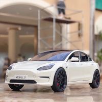 Tesla Model3 Modellauto 1/24 weiss(weitere Farben verfügbar)