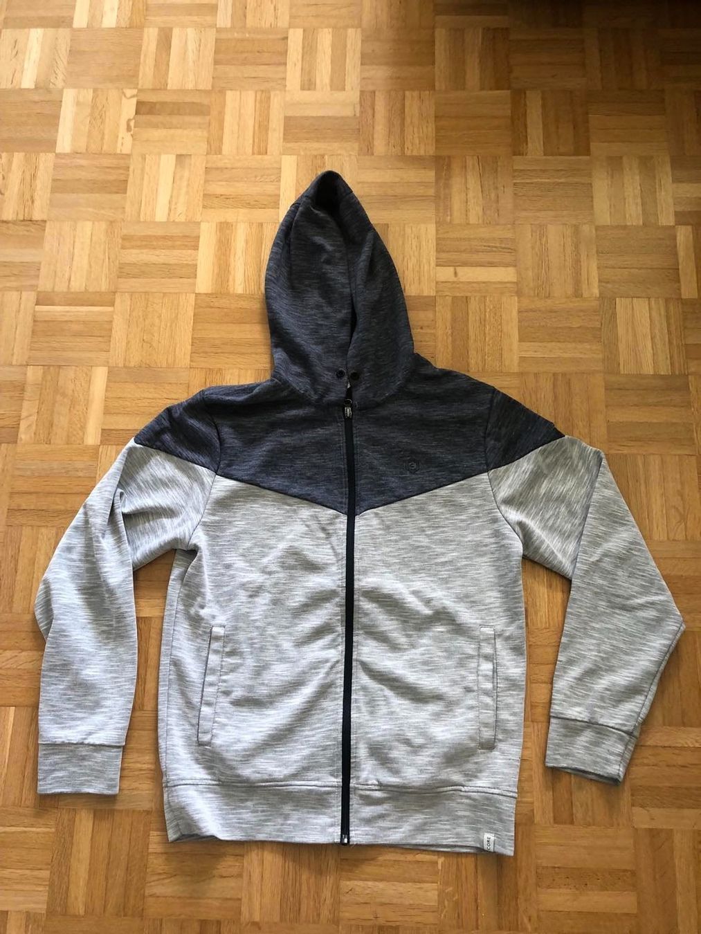 Jack & Jones Jacken: JACK JONES  KAPUZENJACKE GRÖSSE S – Gebraucht aus Münchenstein von BasileaOutletStore