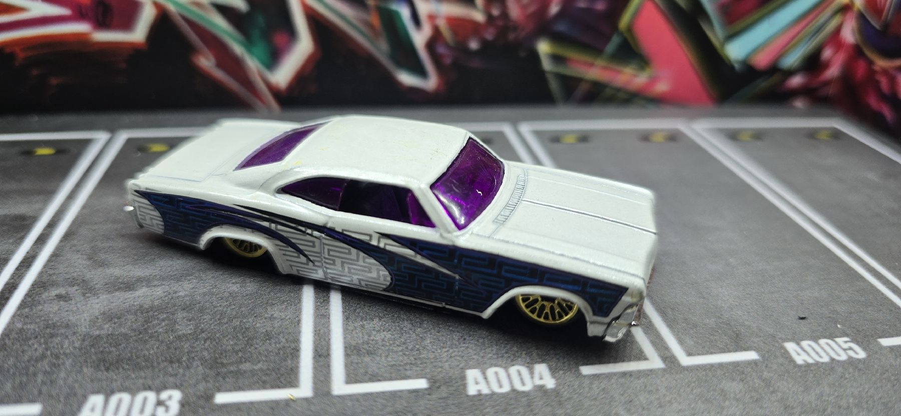 Hot Wheels Modellini d'auto: Hot Wheels Chevrolet Impala – Usato da Frauenfeld venduto da ufo_yk6c