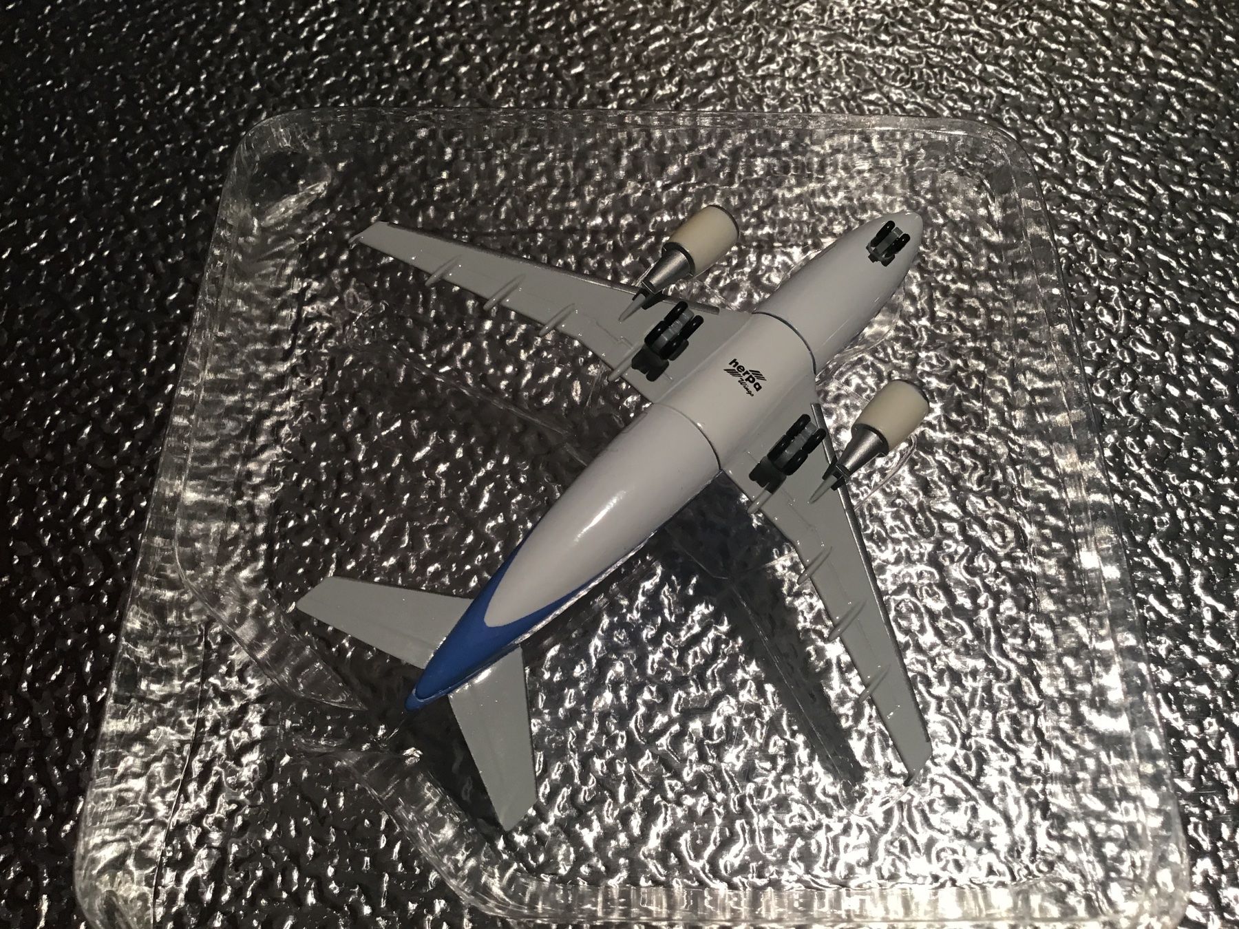 Airbus Kit di modellismo & Modellini statici: HAPAG-LIOYD AIRBUS A310-200  1:500 – Usato da Männedorf venduto da Spezial-Modelle 4