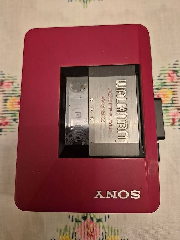 Sony Lettore multimediale portatile: Walkmann Sony – Difettoso da Genève venduto da Baraca60