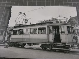 AK Neuchâtel Place Pury mit Tram