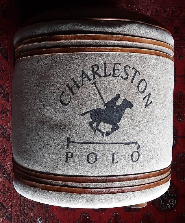 Tabourets: Antiker "Charleston Pouf" – D'occasion à Sigriswil par 11p_9psj 1