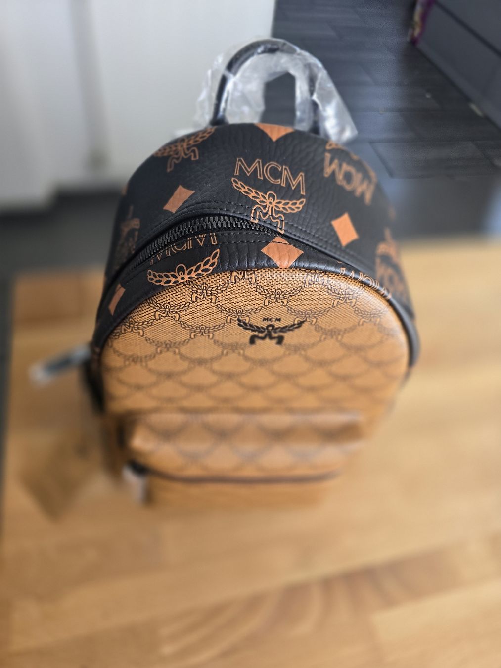 Mcm Zaini: MCM Rucksack medium NEU – Nuovo e nell'imballaggio originale da Landquart venduto da eni444 4