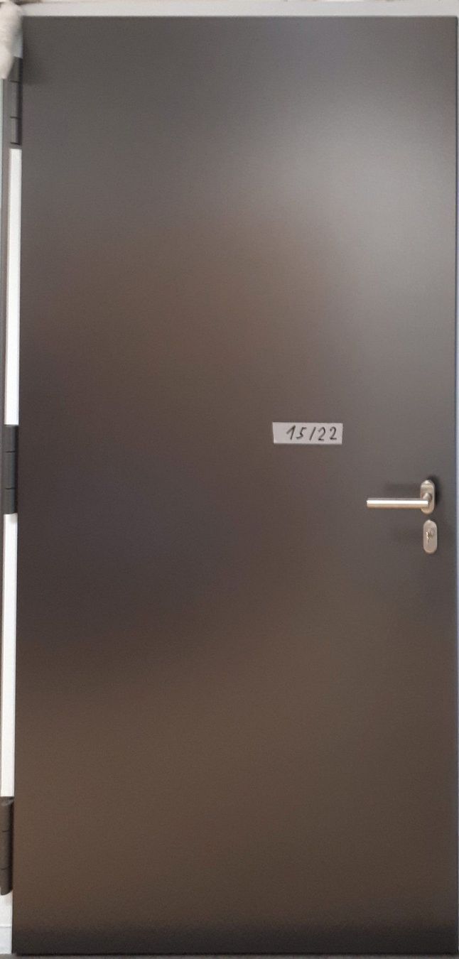 Porte: HAUSTÜRE, ALUMINIUM 15/22 – Nuovo (secondo la descrizione) da Müllheim Dorf venduto da Feuer6 1