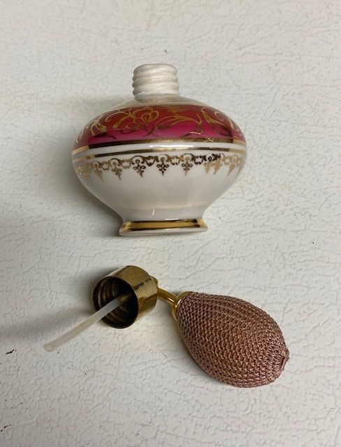 Tutte le decorazioni: Antico set da comò (2 pezzi) – Difettoso da Breganzona venduto da dan_qlf5 2