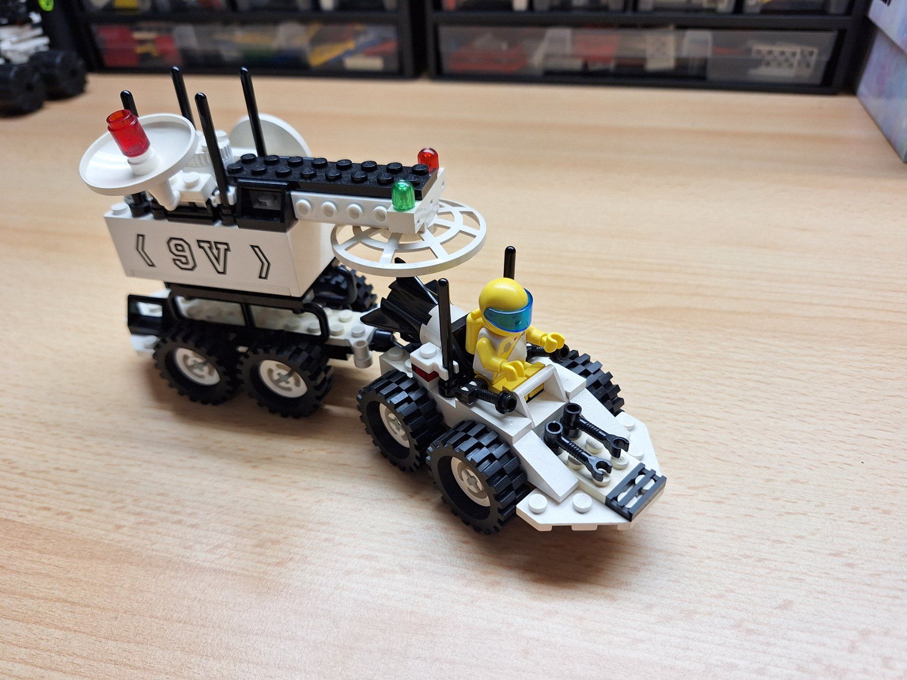 Legoland Kit di costruzioni: Lego 6770 Lunar Transport Patroller – Usato da Zürich venduto da Candid85 3