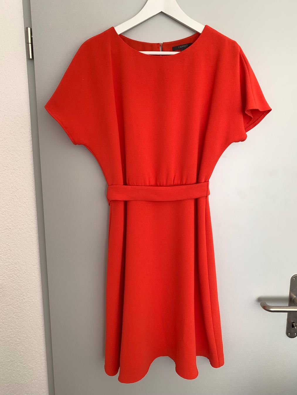 Esprit Vestiti: Wunderschönes, figurschmeichelndes Kleid, Esprit, Gr. 38 – Nuovo (secondo la descrizione) da Mollis venduto da wah_p9lr