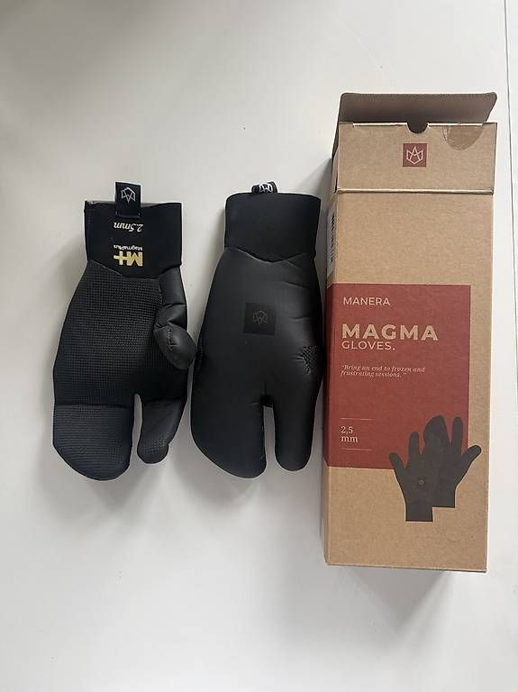 Gants & mitaines : Gants de kite/wing – D'occasion à Estavayer-le-Lac par Vonf