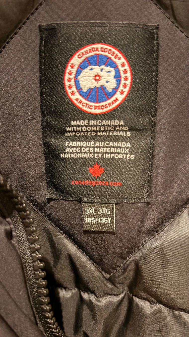 Canada Goose Vestes: Authentic Canada Goose Lodge Down Jacket - Black - Size 3XL – D'occasion à Riehen par CHSeller112 4