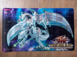 Diverse Yu-Gi-Oh! Spielmatten/Playmats