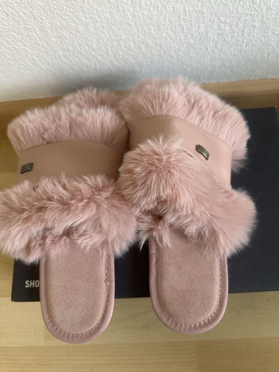 Scarpe da donna: Fluffige Pantolletten in Rosa – Nuovo (secondo la descrizione) da Birsfelden venduto da kri_95p8 1
