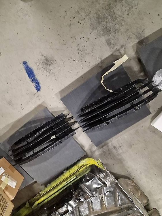 Tutti pezzi di ricambio auto: Pièces R32 – Usato da Les Evouettes venduto da Mathou17 1